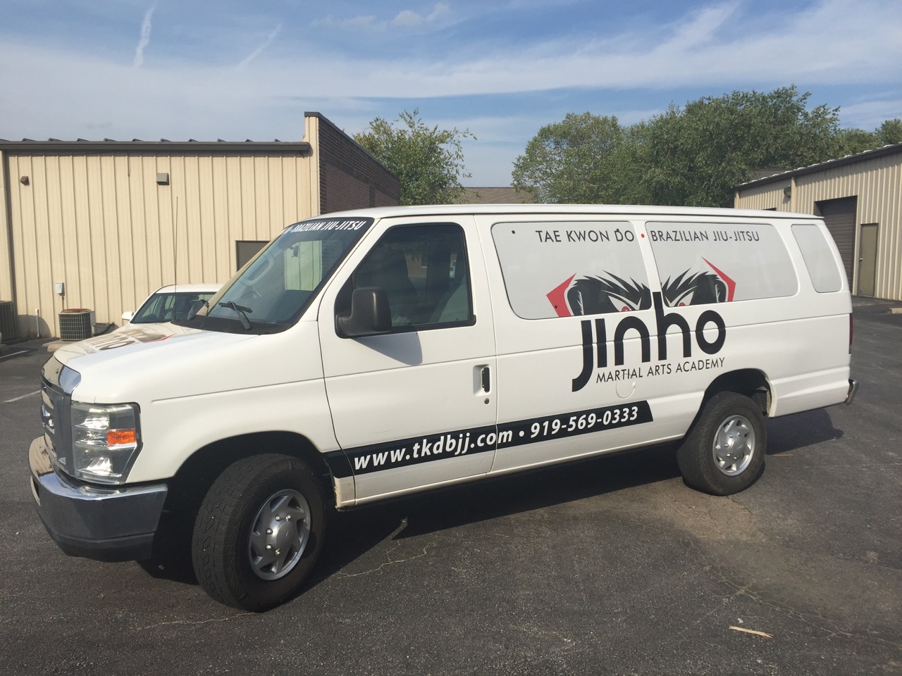 Jinho - Van